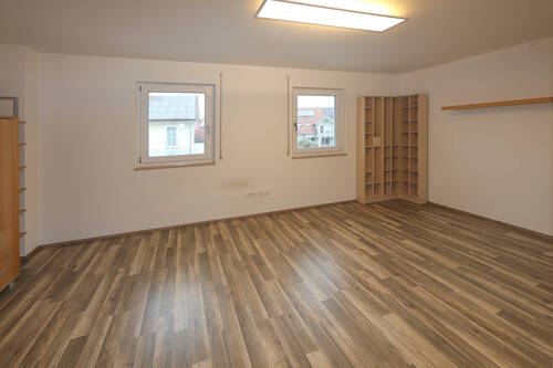 Kinder- oder Arbeitszimmer im OG - 