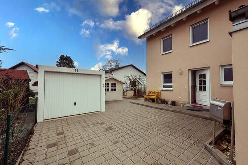 Hauseingangsbereich - Doppelhaushälfte mit 131,00 m² in Vohburg an der Donau zum Kaufen