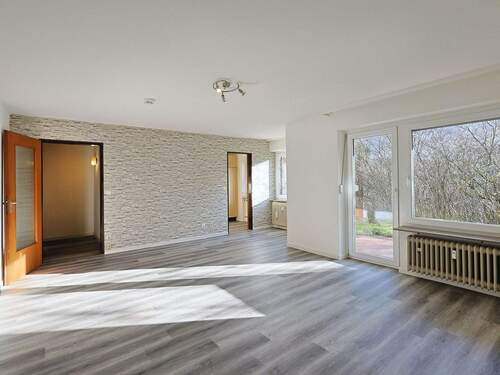 Heller, geräumiger Wohn- und Schlafbereich - 1 Zimmer Etagenwohnung zum Kaufen in Wildberg