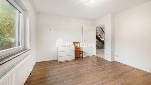 EG Schlafzimmer 2 2 - 