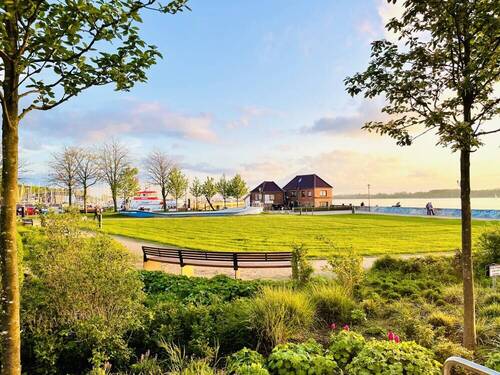 Nicht weit entfernt - 