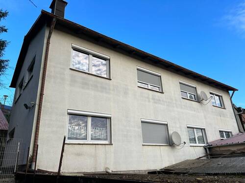 Objektansicht - 8 Zimmer Mehrfamilienhaus, Wohnhaus zum Kaufen in Sulzbach/Saar