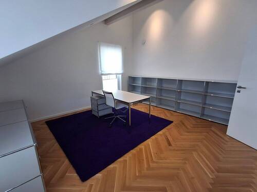 Kind / Arbeiten / Gast - 