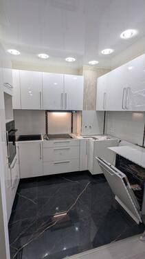 Küche in der Einbauphase - Etagenwohnung mit 70,00 m² in Hamburg zum Kaufen