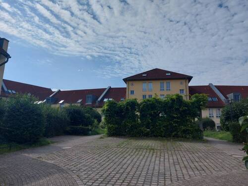 Innenhof.jpg - 3 Zimmer Etagenwohnung in Hennigsdorf