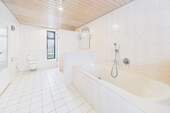 Badezimmer II - 