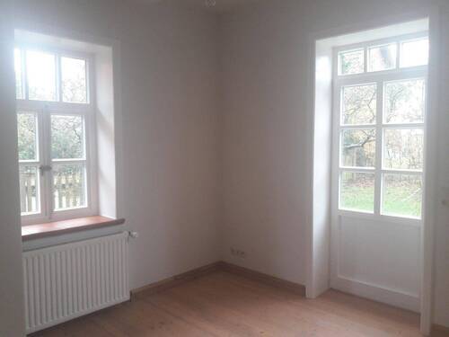 Zimmer EG mit Zugang zum Garte - 