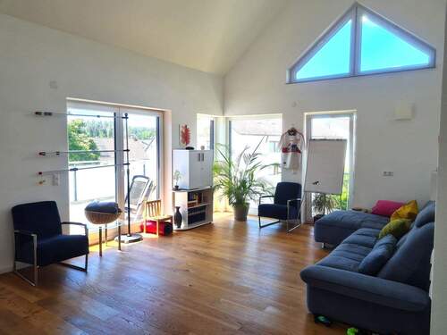 Wohntraum mit hohen Decken - 88048 Friedrichshafen Bodensee Kluftern - Lipbach Bj 2015 Moderne 2,5-Zimmer ca. 75,20 qm mit Balkon Bergsicht, EBK & 2 Stellplätzen