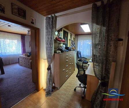 Kleine Bürobereich im Flur - 