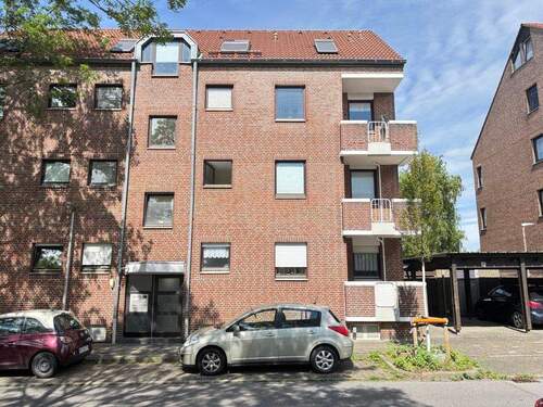 Titelbild - Bezugsfreie 3-Zimmerwohnung in bester Brander Wohnlage mit PKW-Carport und 2 Balkonen