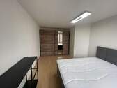 Schlafzimmer - 2 Zimmer Etagenwohnung zur Miete in Karlsruhe