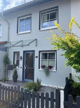 Bild 1 - Charmantes Reihenmittelhaus in Top-Lage in Rethen bei Hannover