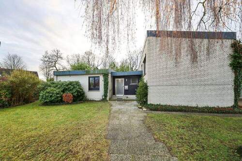 Außenansicht - 6 Zimmer Einfamilienhaus zum Kaufen in Sande