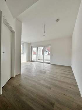 Offener Wohn- und Essbereich - 3 Zimmer Etagenwohnung in Albstadt