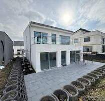 Exklusives Zweifamilienhaus in 74861 Neudenau-Weiler - Wohnen, Vermieten und finanziell profitieren