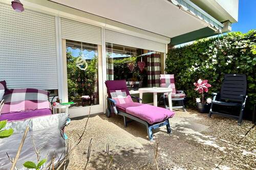 Eingewachsene Terrasse - 