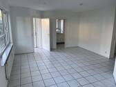 Wohnzimmer 1 - Etagenwohnung mit 49,00 m&sup2; in Hargesheim zur Miete
