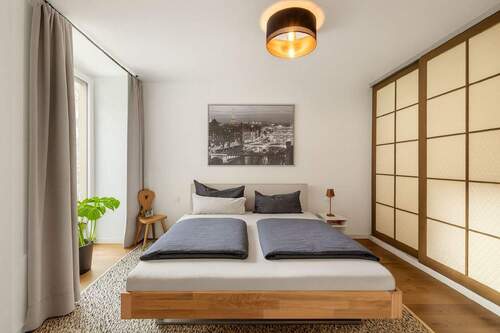 Schlafzimmer - Etagenwohnung mit 78,00 m&sup2; in München zum Kaufen