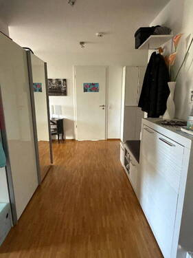 Diele 1 - 4 Zimmer Etagenwohnung zum Kaufen in Balingen