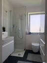 Gäste-Bad m. Dusche u. WC - 