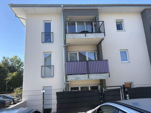 Wohnung 1.OG mit Balkon - 2 Zimmer Etagenwohnung zum Kaufen in Gangkofen