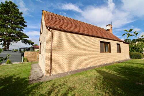 seitliche Hausansicht - 