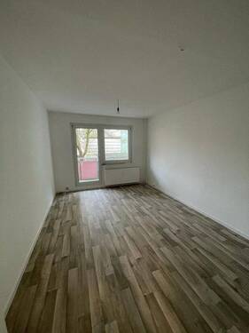 Wohnzimmer - 3 Zimmer Etagenwohnung zur Miete in Walddrehna