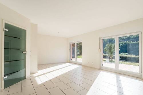18322 Wohn- und Essbereich - 4 Zimmer Mehrfamilienhaus, Wohnhaus zum Kaufen in Kerpen