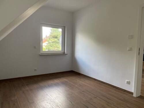 Kinderzimmer/Büro - 