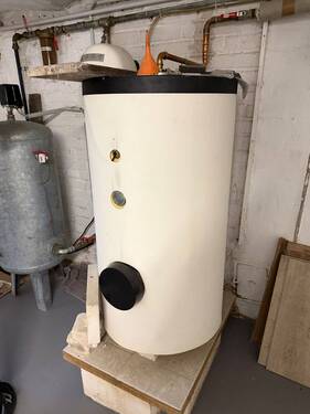 WarmWasserSpeicher.jpeg - 