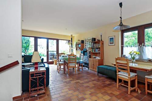 Wohnzimmer - 4 Zimmer Doppelhaushälfte zum Kaufen in Berlin