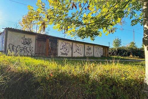 Garagen Frontansicht - Grundstück zum Kaufen in Wismar