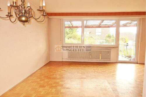 Ansicht - Familienfreundliches Reihenhaus in Lappersdorf