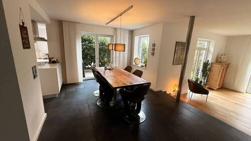 offener Essbereich - 6 Zimmer Einfamilienhaus in Maschen