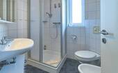 4 m² Duschbad/WC mit Fenster - 