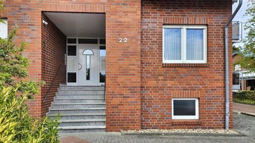 Eingang + Schlafzimmerfenster - 