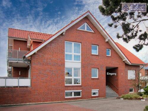 Ansicht von vorn mit Eingang - 