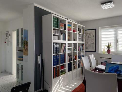 1. OG links - 7 Zimmer Etagenwohnung in Reichelsheim / Beienheim