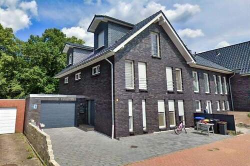 Vorderansicht Wohnhaus - 6 Zimmer Doppelhaushälfte zum Kaufen in Lüdinghausen