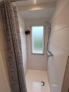 Bad (Dusche & Badewanne) - 