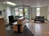 Büro mit Empfang - 