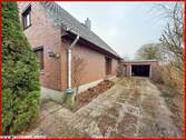 Auffahrt mit Garage - 