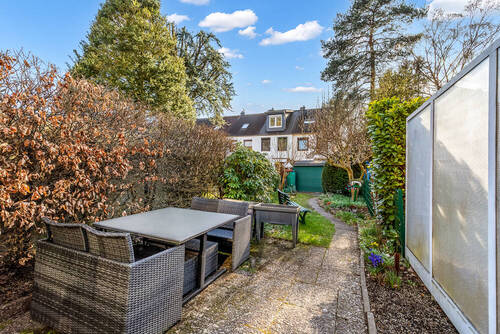 Terrasse - Reihenmittelhaus mit 76,80 m&sup2; in Hamburg / Farmsen-Berne zum Kaufen