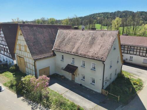 Vogelperspektive II - 5 Zimmer Einfamilienhaus in Igensdorf