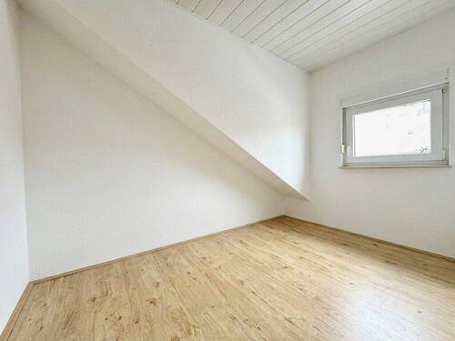 2. Schlafzimmer - 
