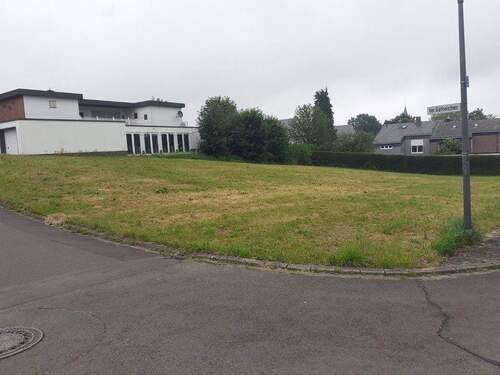 Grundstück - Einfamilienhaus mit 132,00 m² in Reinsfeld zum Kaufen