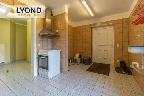 Hauswirtschaftsraum 2 / Zugang Garten - 