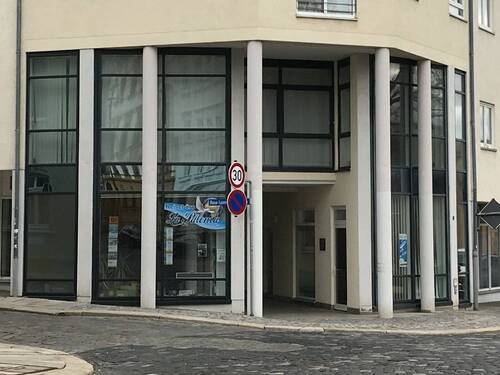 Eingangsbereich - 3 Zimmer Büro in Meerane