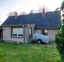 entkerntes Einfamilienhaus mit Nebengelass bei Anklam - Spantekow