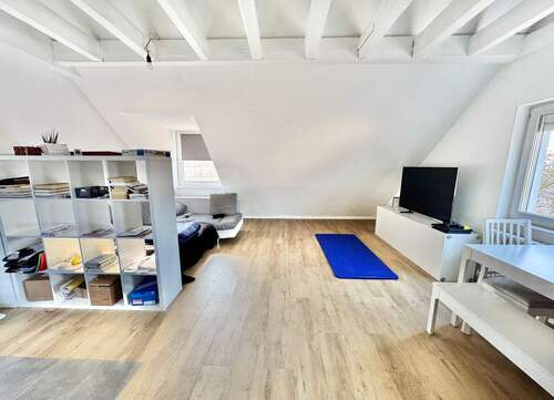 Wohnbereich_1.jpg - Etagenwohnung mit 60,00 m&sup2; in Stuttgart zum Kaufen